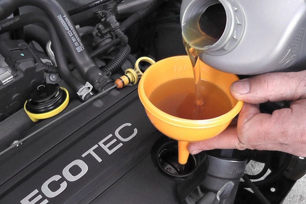 Oil Change & Oil Filter Replacement in Karachi